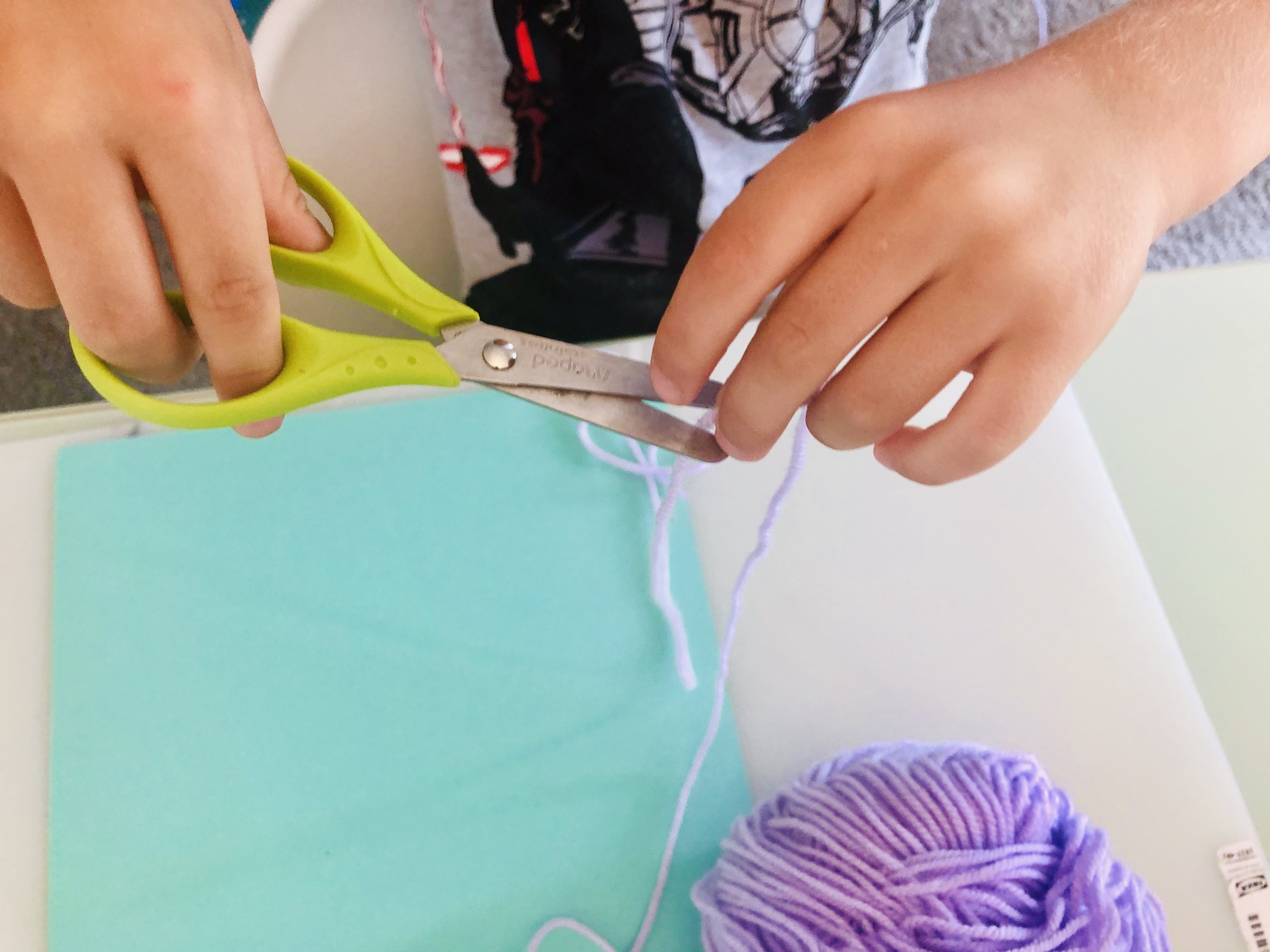 cutting string for pull string flowers art